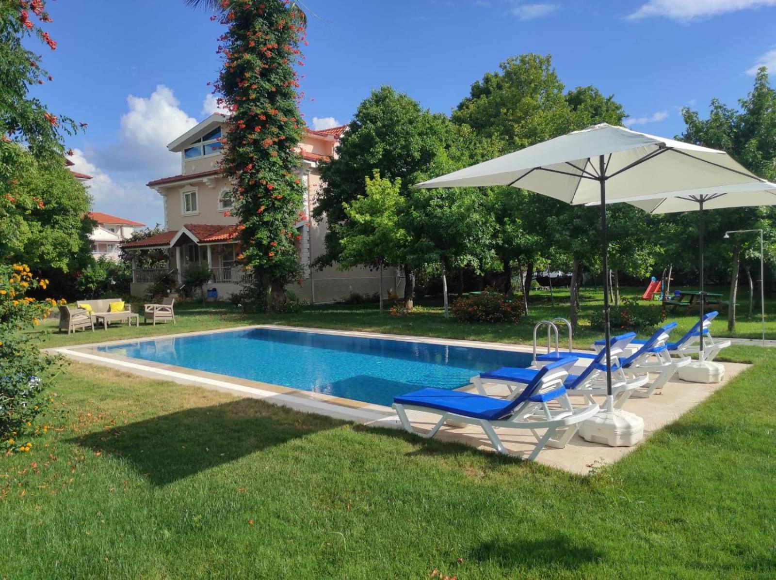 Villa Sakli Bahce